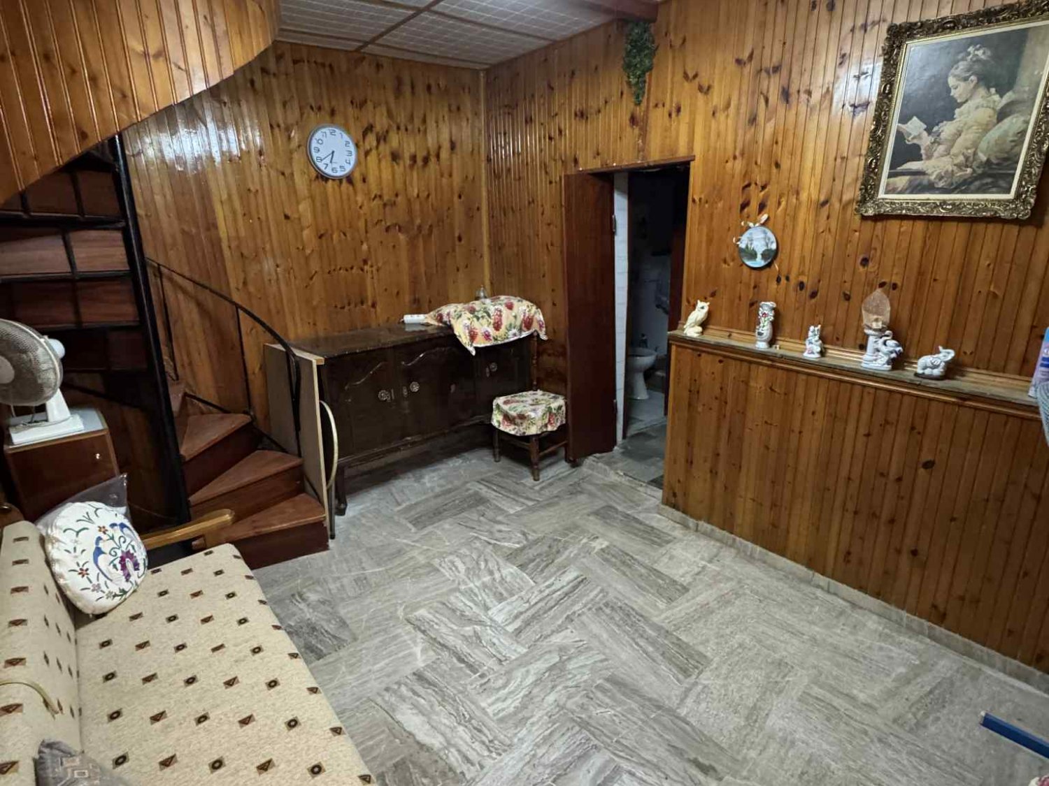 Μεζονέτα προς πώληση εντός της παλαιάς πόλης στο Ρέθυμνο της Κρήτης.